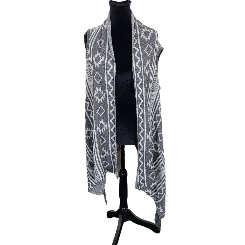Gray Patterned Women's Vest
